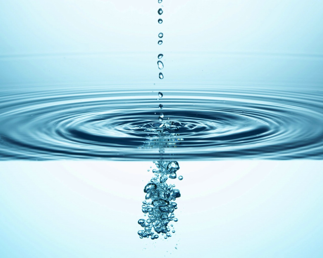 水